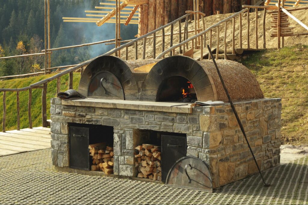 murowany grill ogrodowy/piec do pizzy