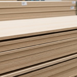 Ile waży standardowa płyta meblowa o grubości 18 mm?