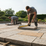 Jak układać kamień naturalny na tarasie? Krok po kroku